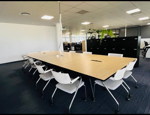 2,495M² OFFICE TO LET IN NOORDWYK